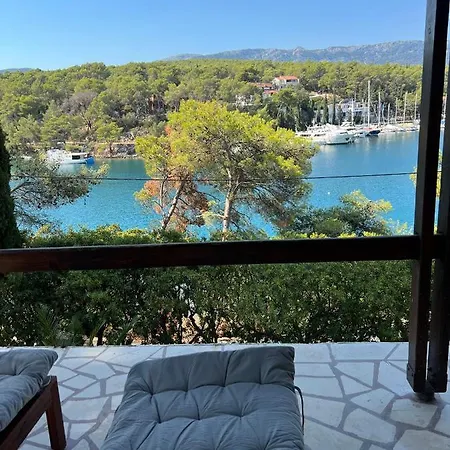 Ocean View Villa *
